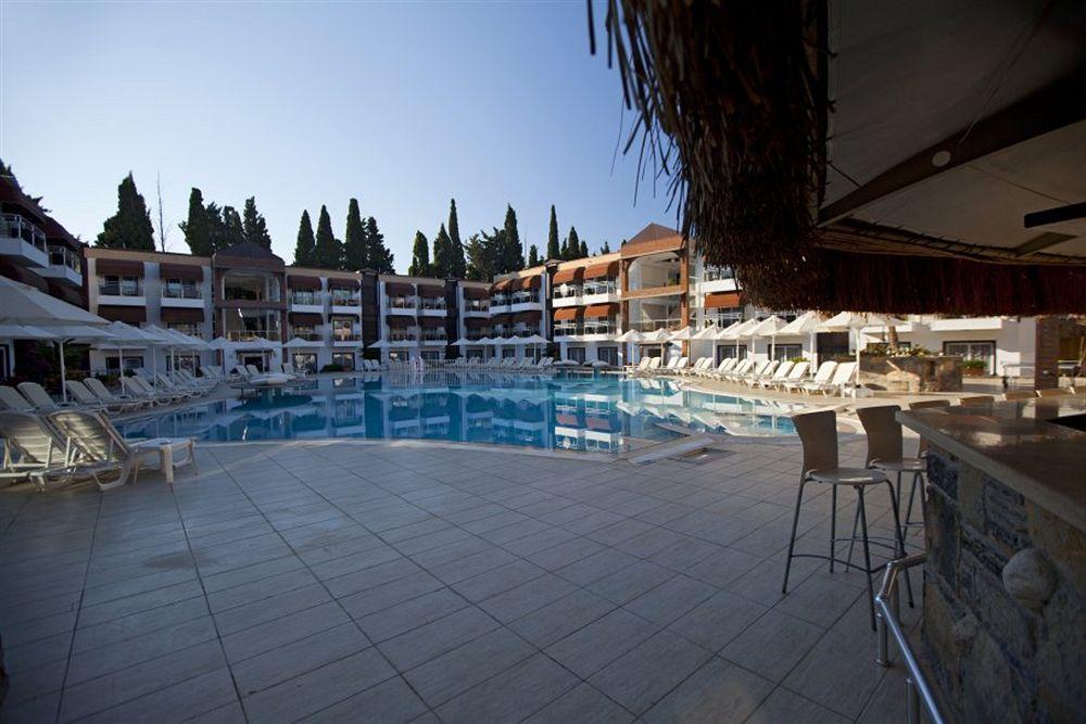 Bitez Risa Hotel 외부 사진